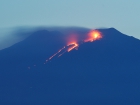 Извержение вулкана Этна ночью. Etna at Night.