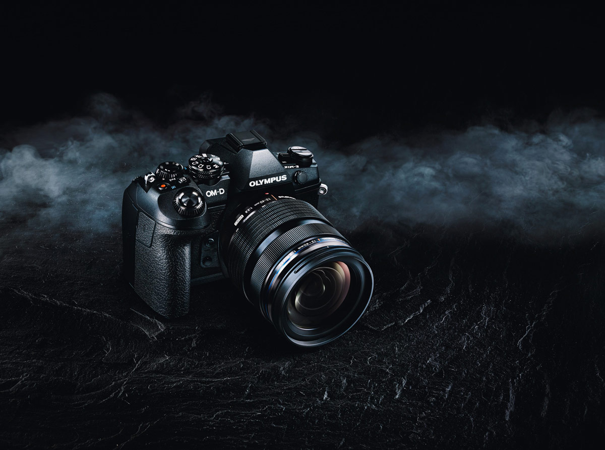 Olympus OM-D E-M1 Mark II Mark III. Обсуждаем. - OMD_E-M1_Mark_II_-KeyVisual_2016-09__Mood_WEB[1]A.jpg