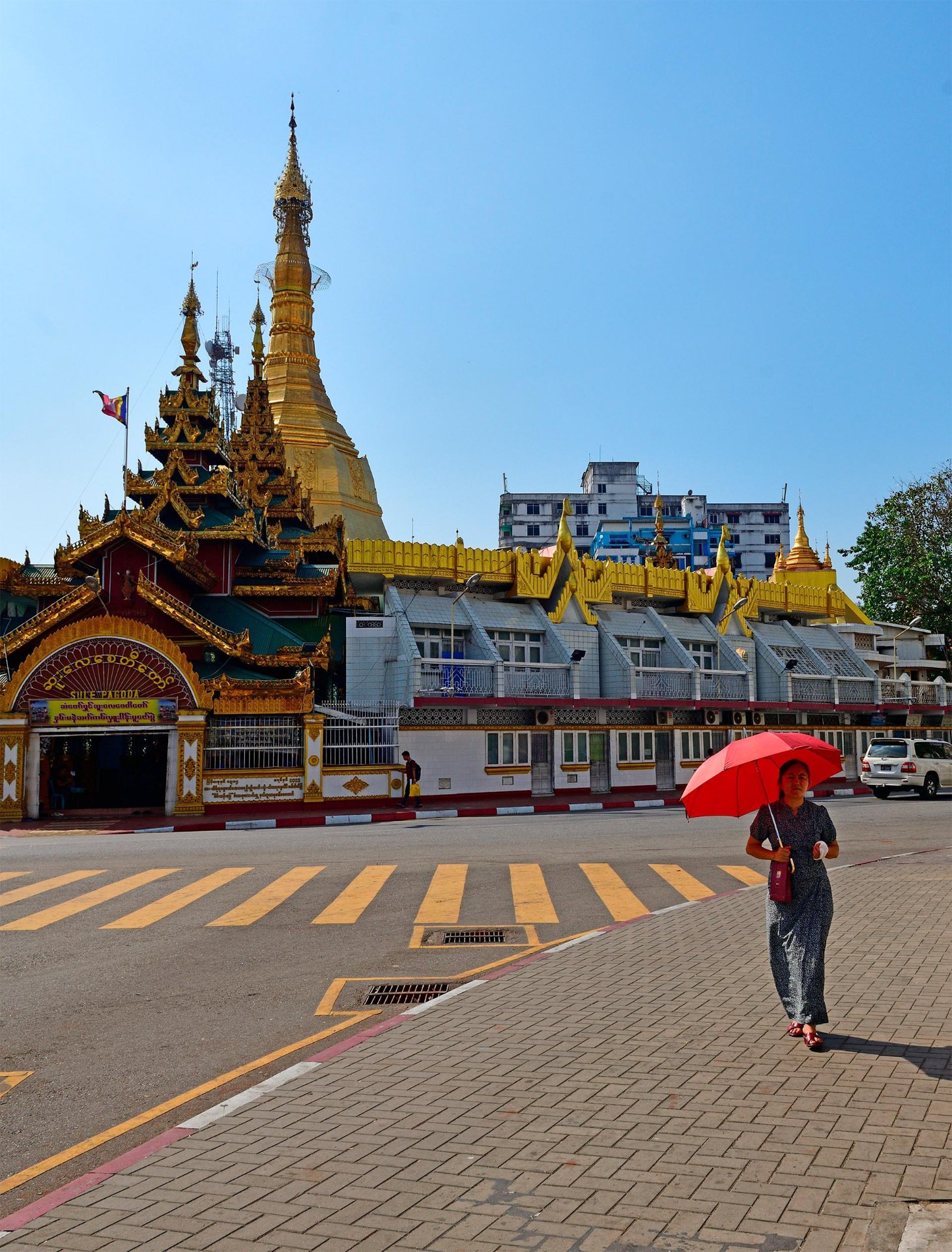 Пагода Суле. Янгон. Sule Pagoda. Yangon. 14 - DSC_5620_00001G1.jpg