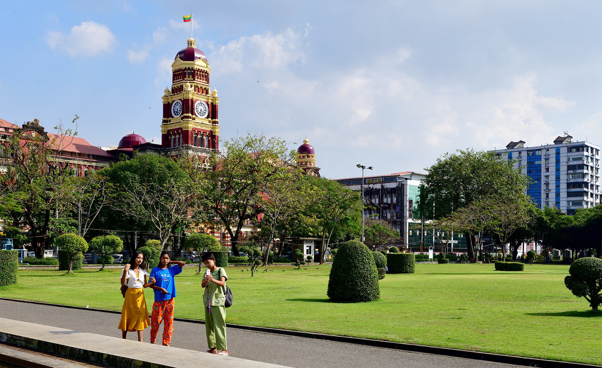 Пагода Суле. Янгон. Sule Pagoda. Yangon. 24 - DSC_5597_00001G.jpg