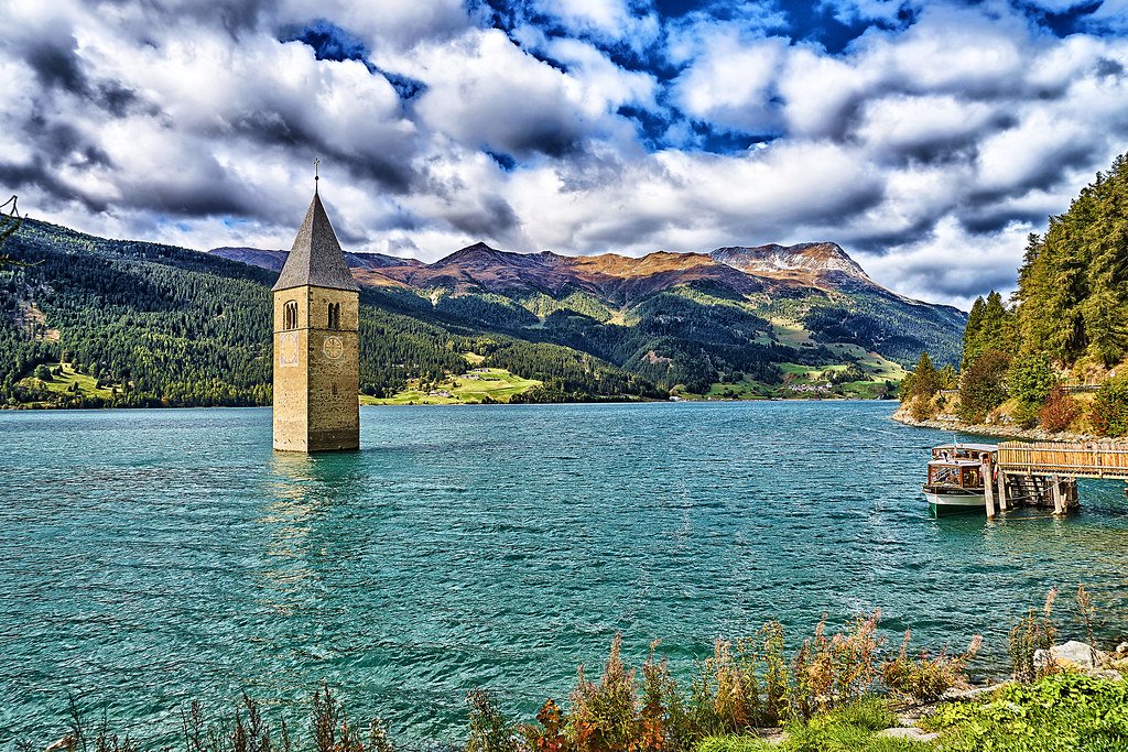 Церковь в озере. Италия. - Церковь в озере. Италия..jpg