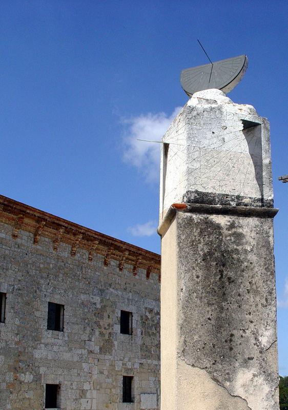 Санто-Доминго. Солнечные часы. Santo-Domingo. Sun Clock.