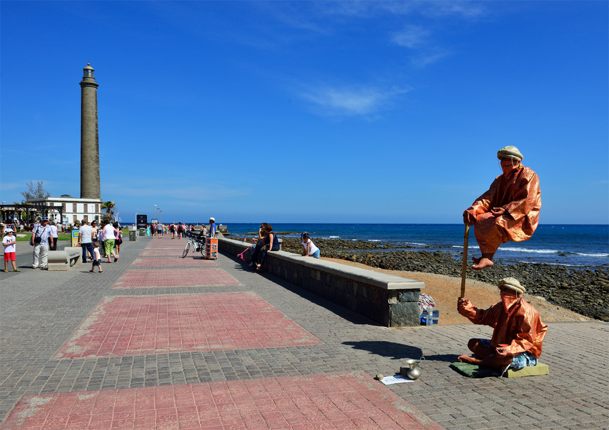 Говорят, что раньше йог мог... Маспаломас. Maspalomas. Gran Canaria.