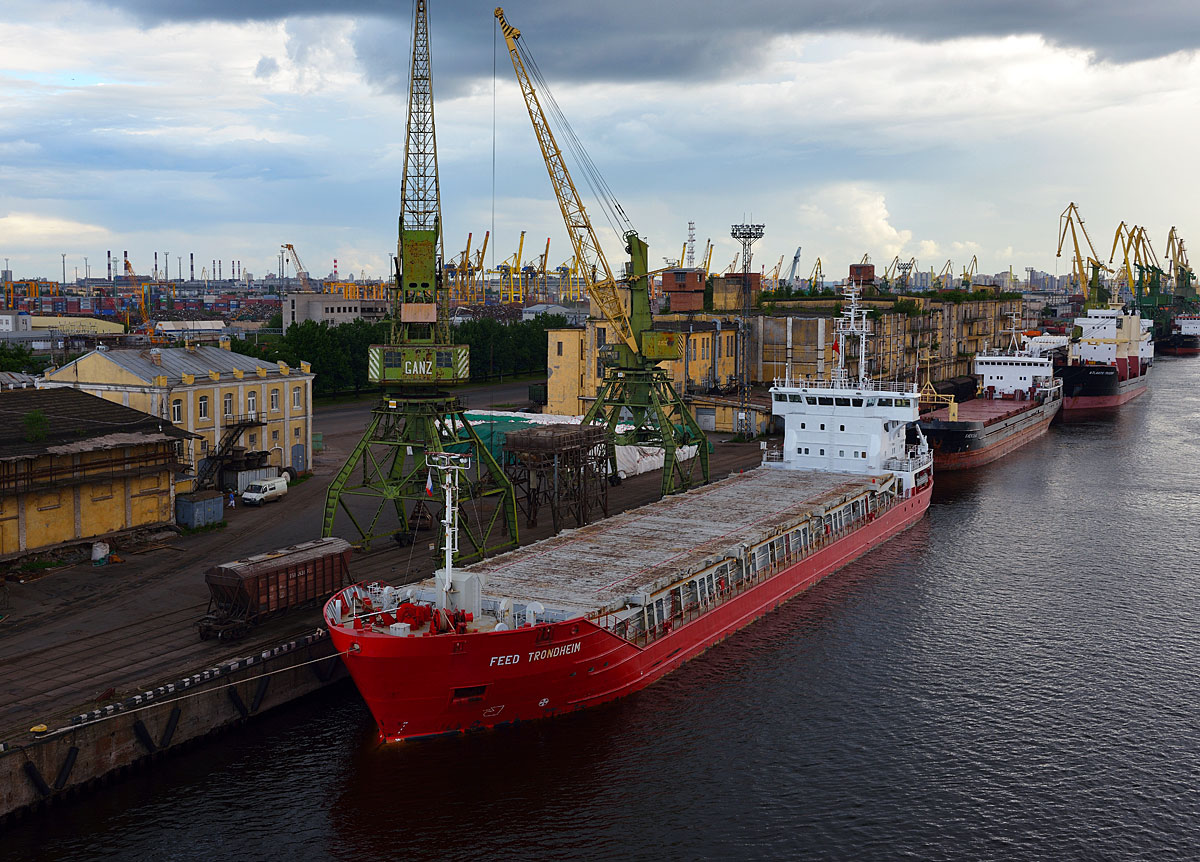 Питер портовый. Saint-Petersburg.