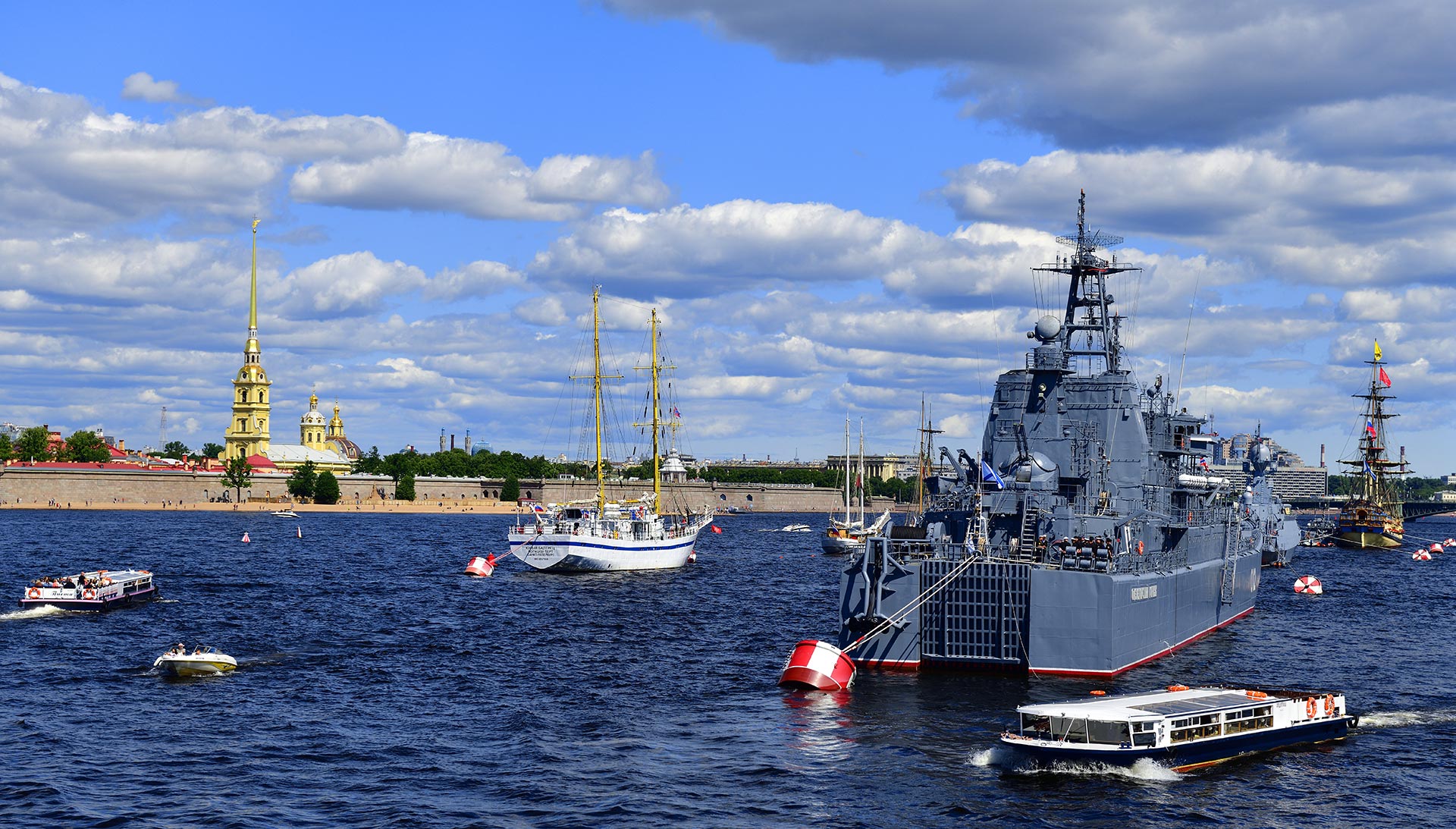 Санкт-Петербург. 24 июля 2021г. Saint-Petersburg, July 24, 2021.