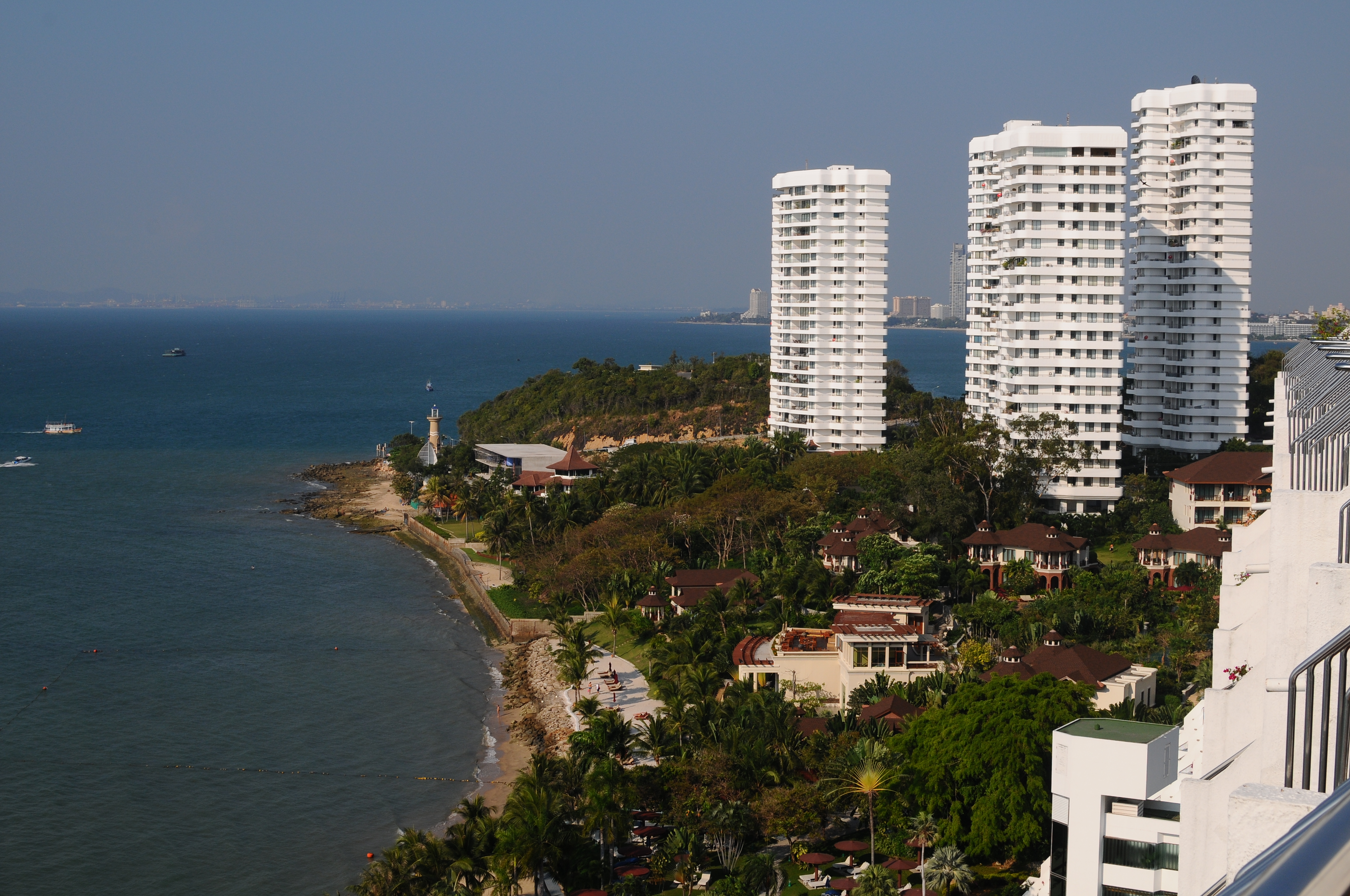 Nikon D300+Nikon AF-S Nikkor 35mm f/1.8. ISO200, 35mm, f/8, 1/801. Jpeg