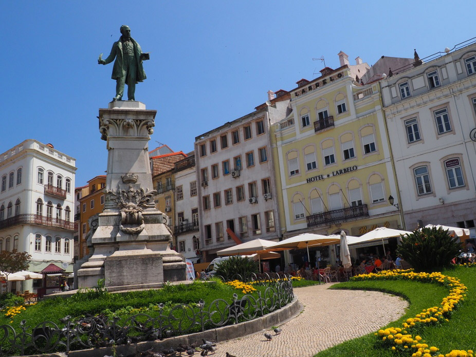 Monument to Joaquim António de Aguiar