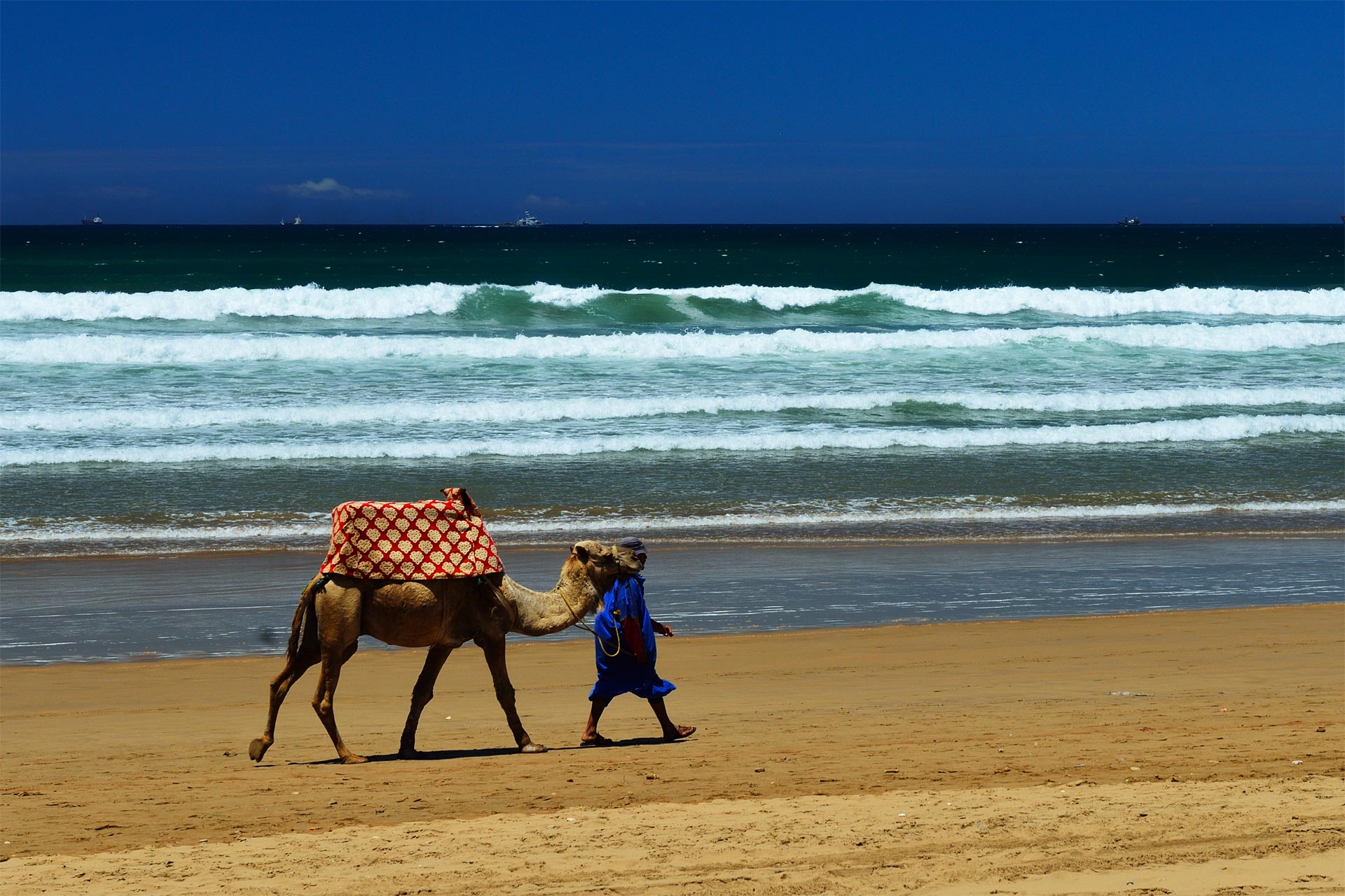 Вдоль берега. Агадир. Agadir. Maroc.