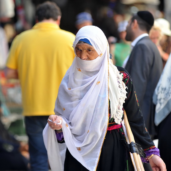 Old arabian women