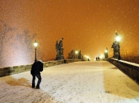 Холодно...Карлов мост. Снегопад в ноябре...