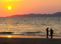 Двое на закате. Pattaya Sunset.