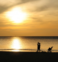 Семейный портрет на закате. Остров Ланта. Family Portrait. Koh Lanta.